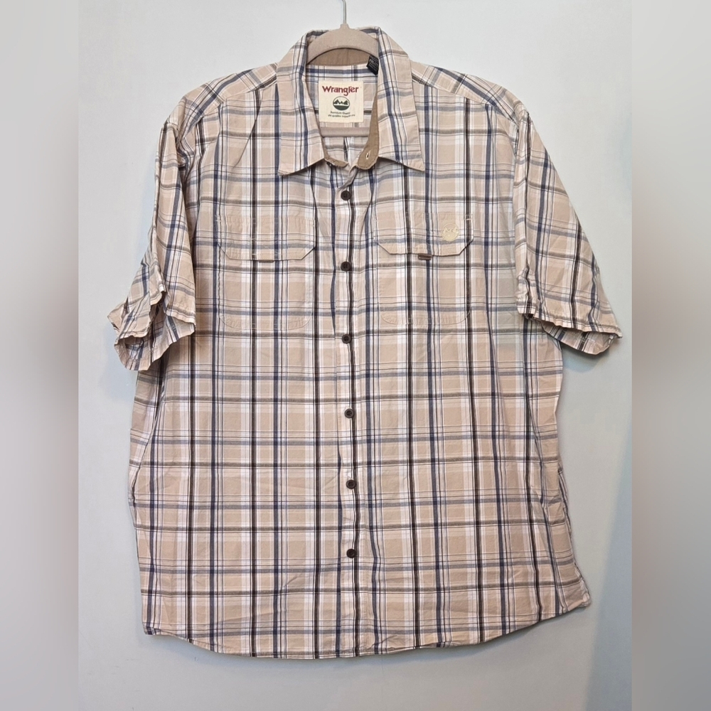 Wrangler Men's Casual Plaid Shirt - Tan and Blue size 2XL